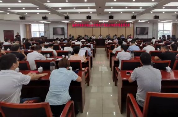 全市國資系統(tǒng)召開七一表彰大會，湘潭擔(dān)保2名個人榜上有名